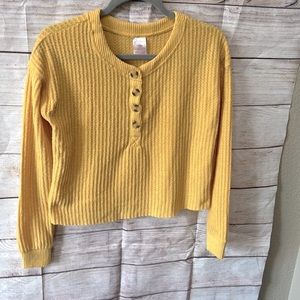 No boundaries womans xs mustard yellow long sleeve lounge top